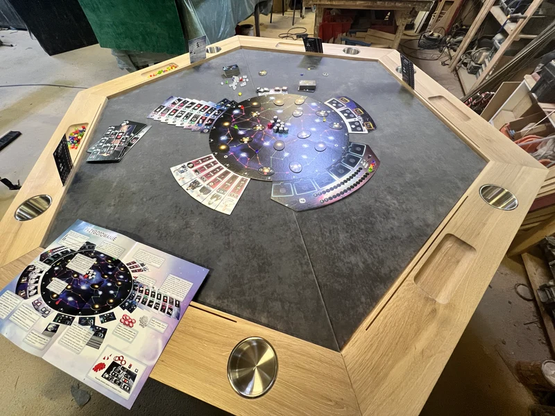 RAID HEX – Hexagonal Tabletop Overlay / Optional Stand-Alone Table
