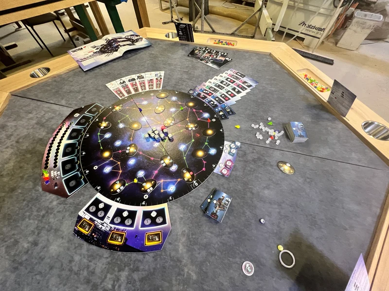 RAID HEX – Hexagonal Tabletop Overlay / Optional Stand-Alone Table