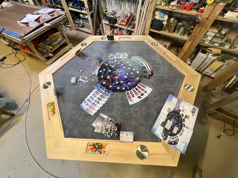 RAID HEX – Hexagonal Tabletop Overlay / Optional Stand-Alone Table
