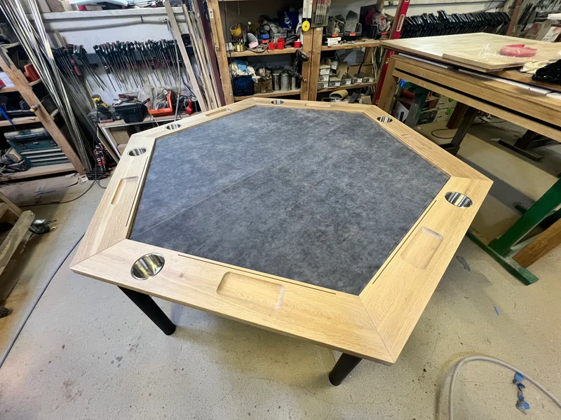 RAID HEX – Hexagonal Tabletop Overlay / Optional Stand-Alone Table