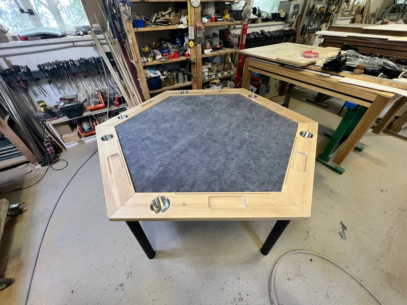 RAID HEX – Hexagonal Tabletop Overlay / Optional Stand-Alone Table