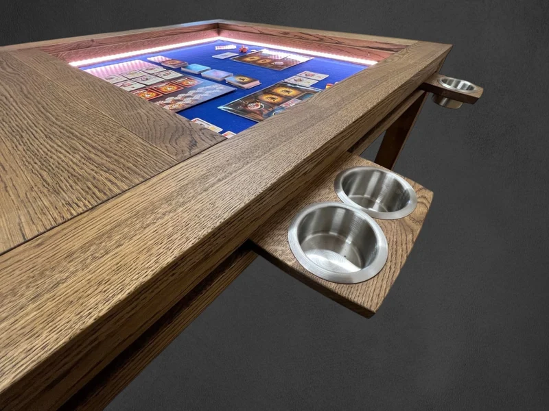 SIMPLE – Board Game Table