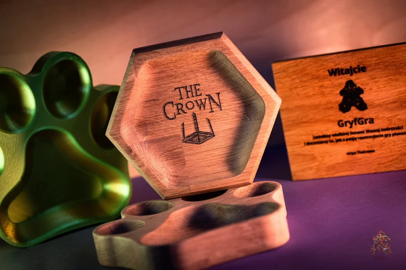 Oak Hex Bowl – Token Organizer