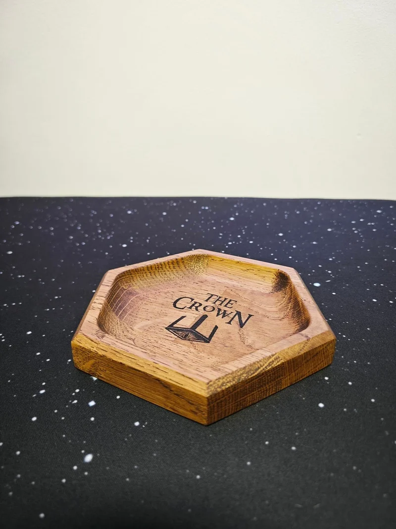 Oak Hex Bowl – Token Organizer