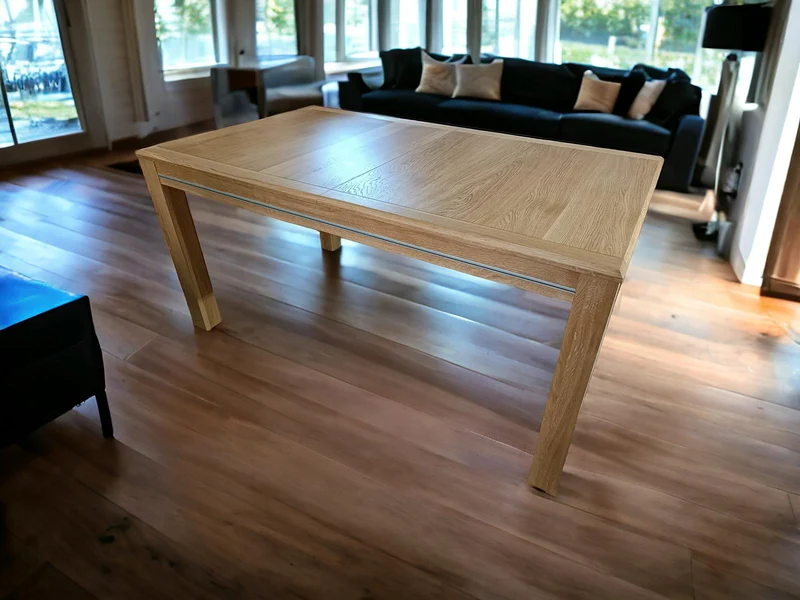 VENTURE – Extendable Board Game Table