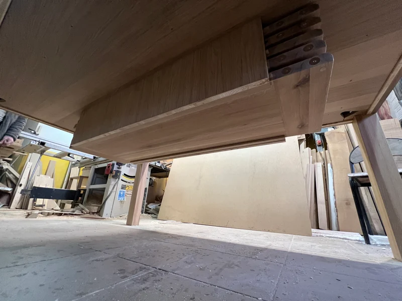 Under-Table Storage for Tabletop Leaves