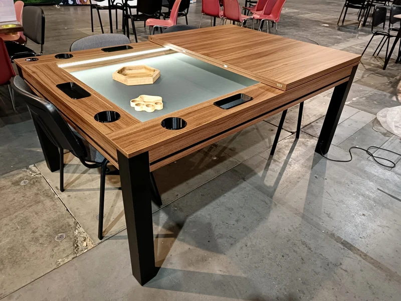 RAMBLE – Affordable Board Game Table