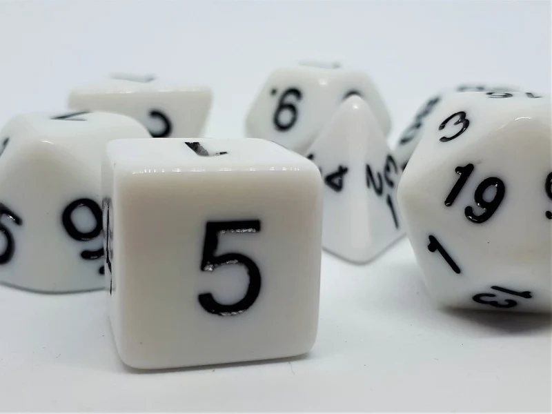 7-teiliges RPG Würfelset Opaque: White